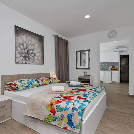 Apartman-studio Meri Lejlighed Makarska