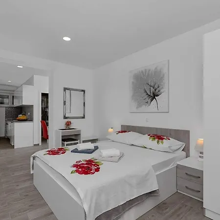 Apartman-studio Meri Apartment *