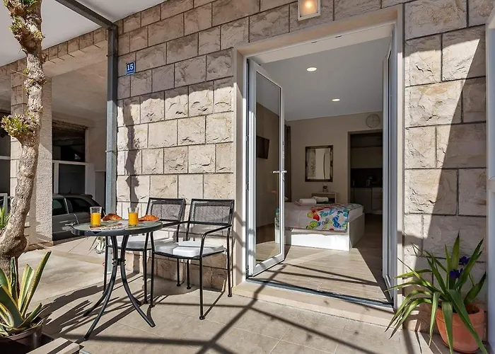 Lejlighed Apartman-studio Meri